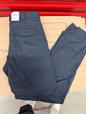 ZARA Men's Straight Fit Chinos in Black